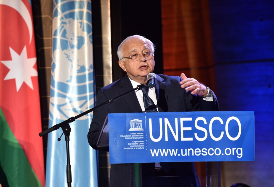 Veranstaltung zum 600. Jahrestag des Todes von Imadeddin Nasimi im UNESCO-Hauptquartier