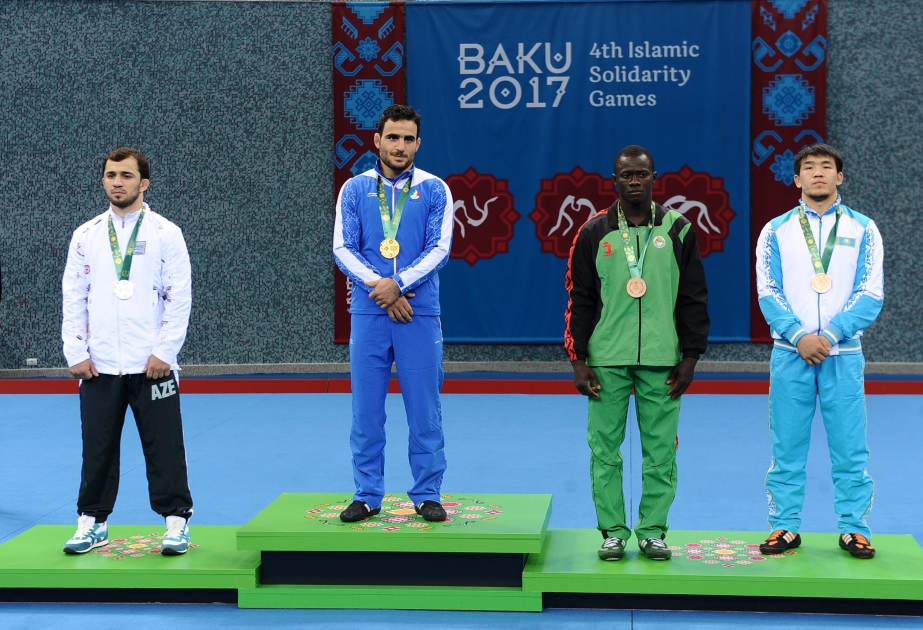 Azerbaijani freestyle wrestler gets silver at Baku 2017