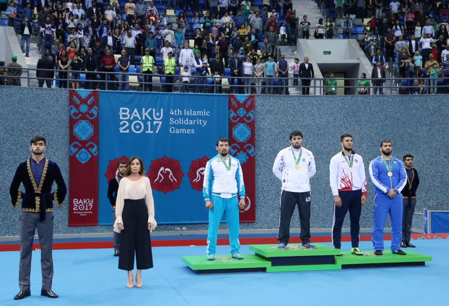 Azerbaijan`s wrestler crowned Baku 2017 champion First Vice-President Mehriban Aliyeva presented gold medal to Jamaladdin Maqomedov
