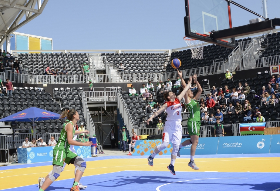 Azərbaycanın kişi və qadın basketbolçuları İslamiadanın yarımfinalında