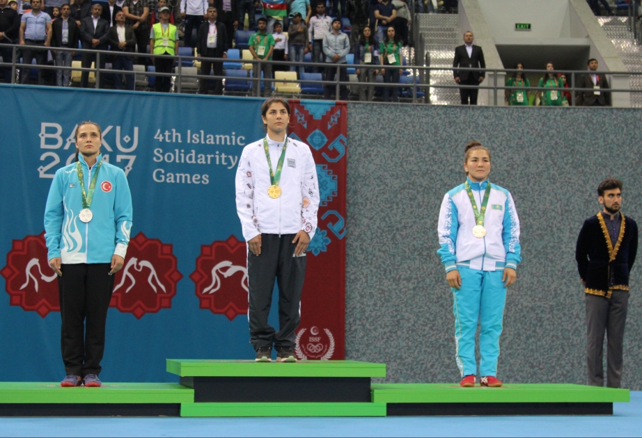 Bakou 2017/lutte féminine : l'équipe d'Azerbaïdjan décroche sa première médaille d'or