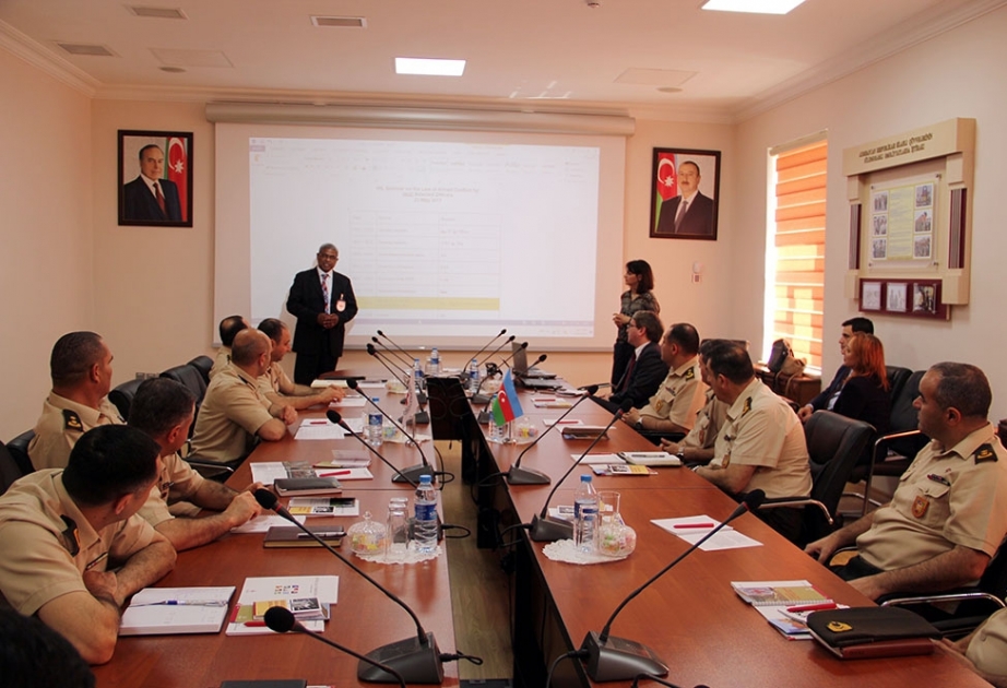 Müdafiə Nazirliyində beynəlxalq humanitar hüquq mövzusunda seminar keçirilib