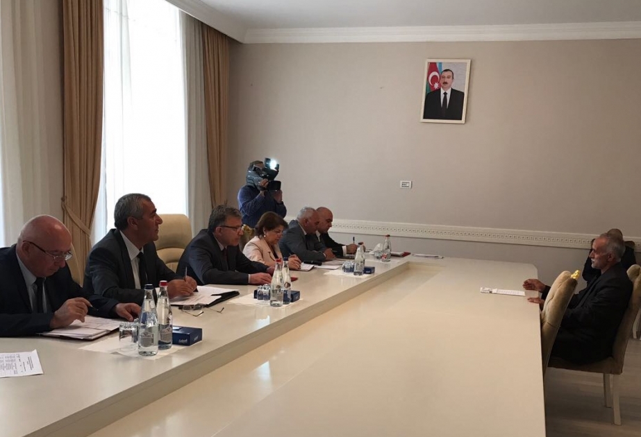 Ekologiya və təbii sərvətlər naziri Cəlilabad şəhərində vətəndaşlarla görüşüb