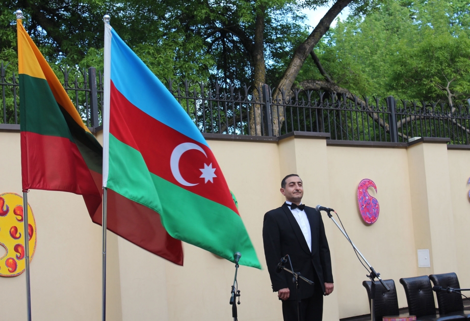 В Вильнюсе организован прием по случаю Дня Республики