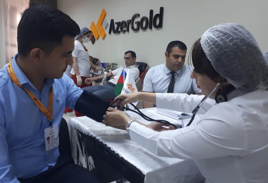 "AzerGold"un əməkdaşları talassemiyadan əziyyət çəkənlər üçün qan veriblər
