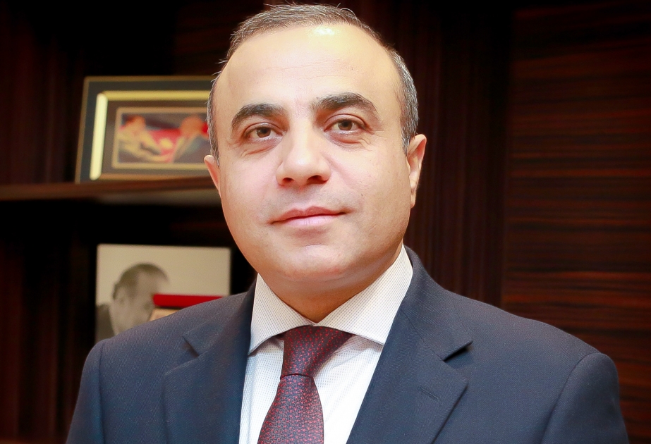 Azay Quliyev: Milli azlıqlarla bağlı məsələ parlament səviyyəsinə qaldırılmalıdır