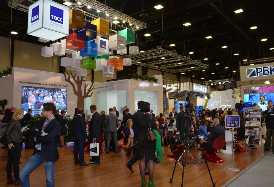 Sommet des agences de presse mondiales en marge du Forum économique de Saint-Pétersbourg VIDEO