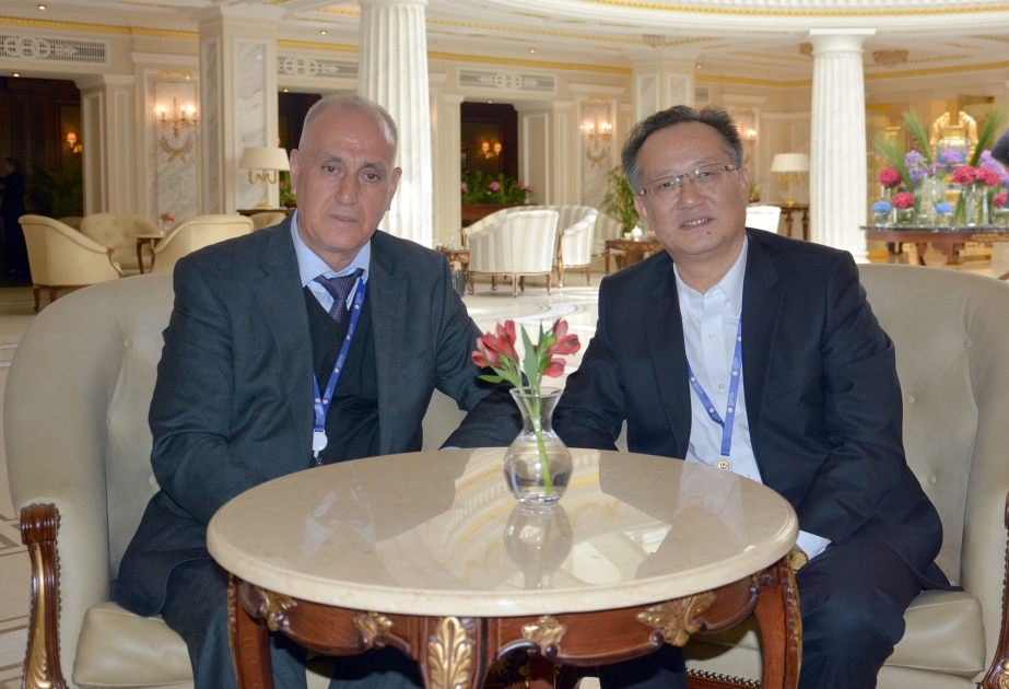 AZERTAC, Xinhua discuss implementation of joint projects at a meeting in St Petersburg