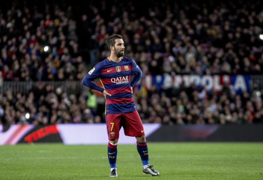 Arda Turanın meneceri futbolçunun “Barselona”da qalacağını bildirib