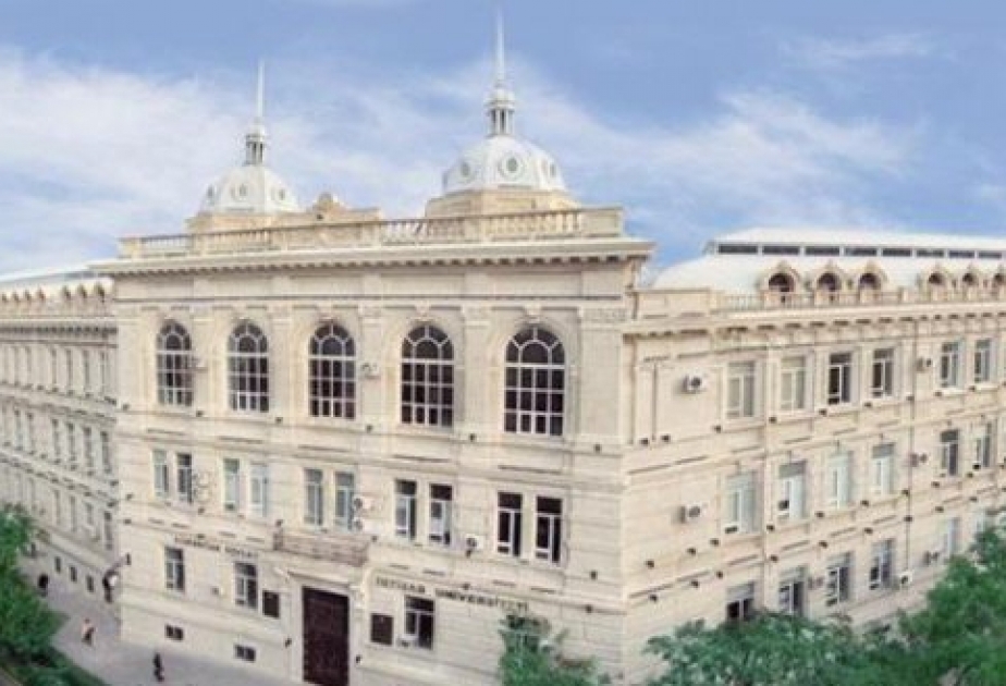 عالم تركي حائز على نوبل يلقي محاضرة في جامعة الاقتصاد الأذربيجانية