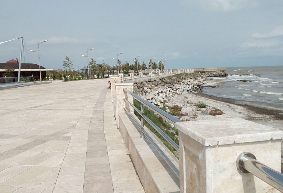 Präsident Ilham Aliyev stellt für Ausdehnung der Küstenpromenade in Astara 3 Mio. AZN bereit