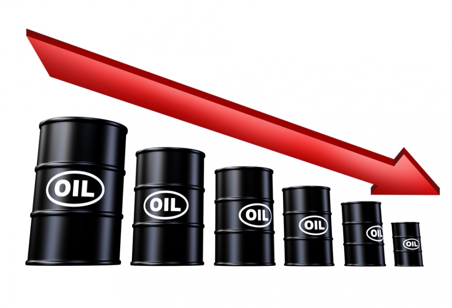 Цена нефти продолжает снижаться