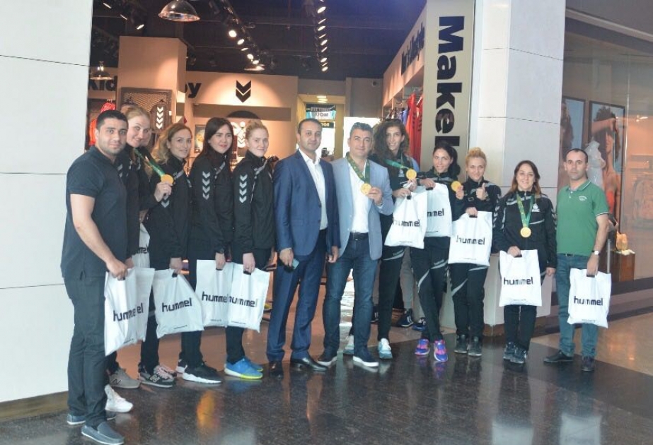 Danimarkanın “Hummel” şirkəti qadın həndbolçularımızı mükafatlandırıb