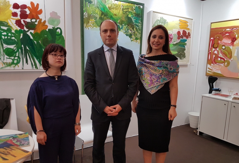 Azerbaijani artists` exhibition at Carrusel de Louvre gallery
