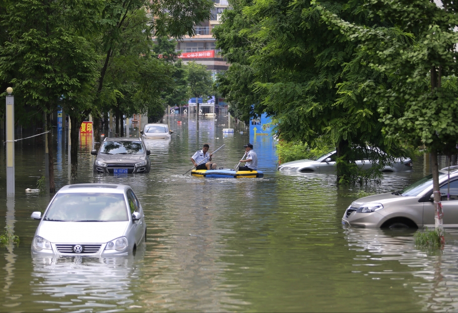 Çində leysan yağışları 6 nəfərin ölümünə səbəb olub