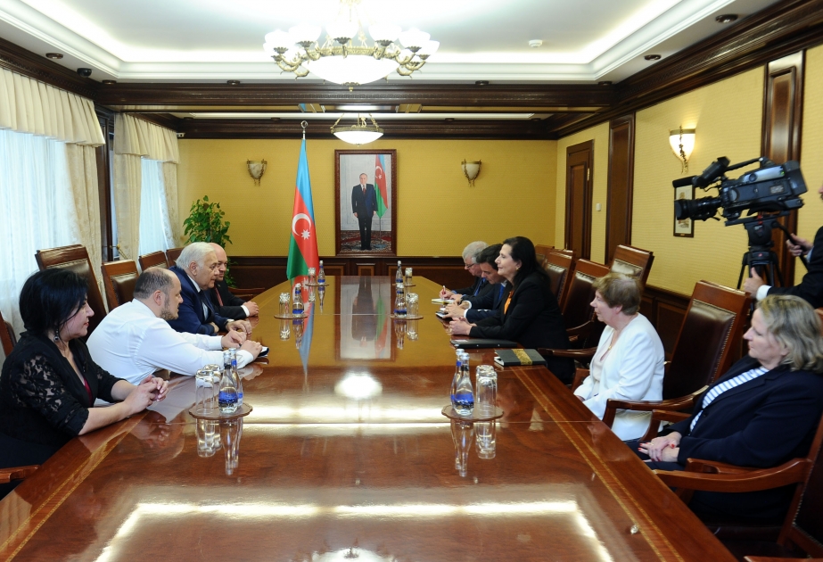 Обсуждены перспективы развития азербайджано-австралийских межпарламентских связей