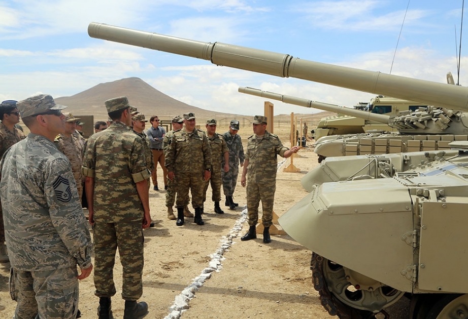 Military attachés accredited to Azerbaijan visit military unit