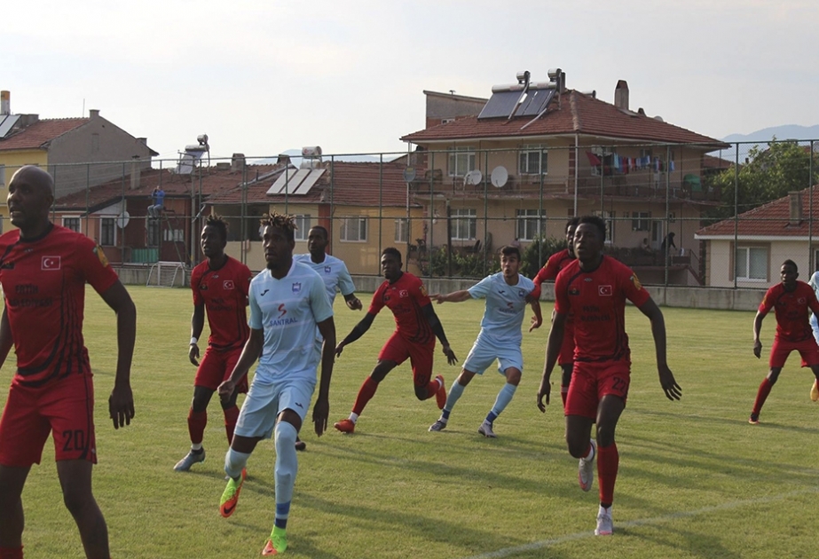 “Zirə” komandası Kamerunun “Kolumbe Sportivo” klubunun qapısından səkkiz cavabsız top keçirib