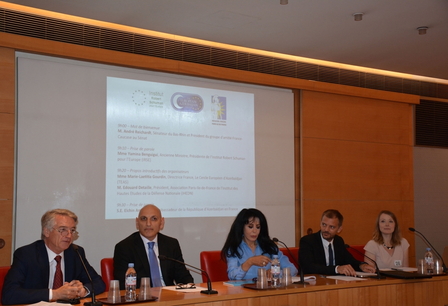 Conférence sur les réfugiés et les personnes déplacées azerbaïdjanais au Sénat français