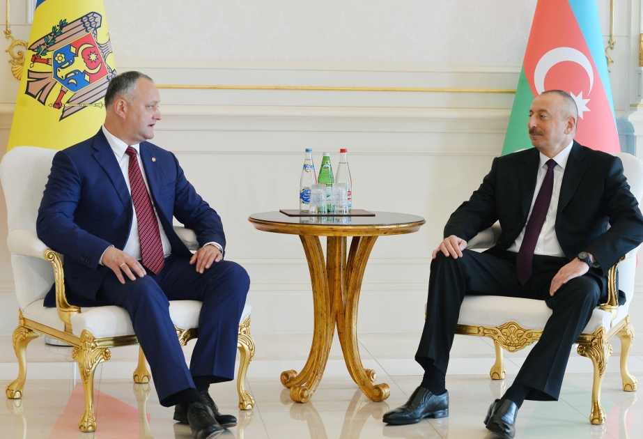Entretien en tête-à-tête des présidents azerbaïdjanais et moldave VIDEO