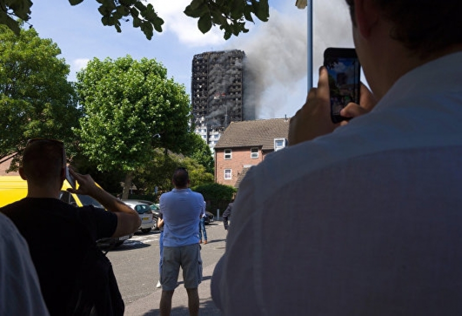 Britische Behörden an 27 Hochhäusern leicht entflammbare Fassaden entdeckt