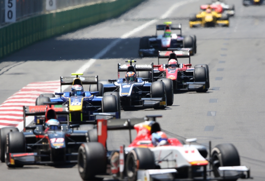 “PREMA Racing” komandasının monakolu pilotu Bakıda Formula-2 üzrə birinci yarışın qalibi olub