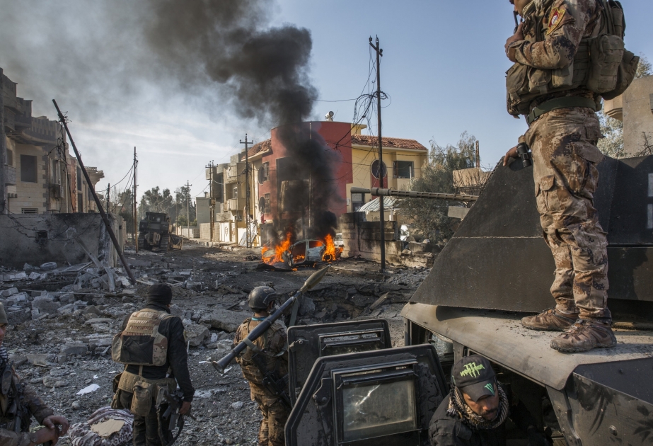 Mosulda İŞİD-in 300-ə yaxın yaraqlısı qalıb VİDEO