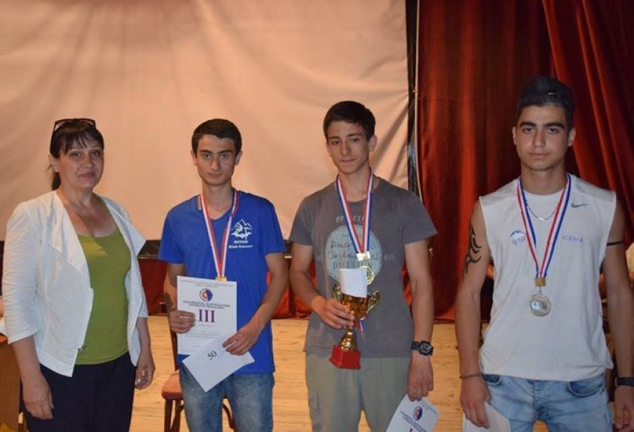 İdmançılarımız Gürcüstanda keçirilən beynəlxalq turnirdə üç gümüş medal qazanıblar
