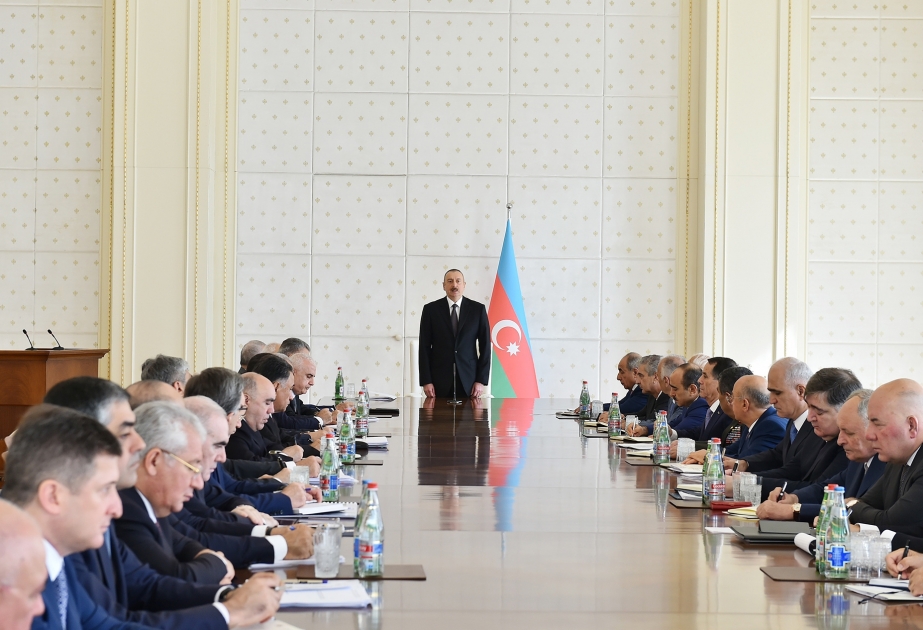 Prezident İlham Əliyev: Azərbaycan xalqı öz gələcəyini təhlükəsizlik, əmin-amanlıq şəraitində qurur YENİLƏNİB 3 VİDEO