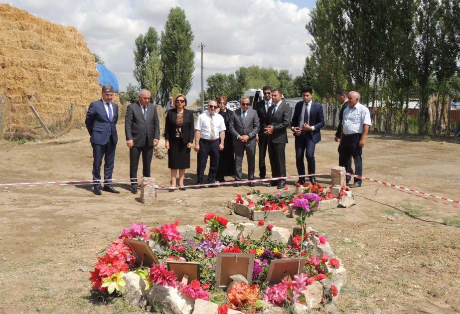 Группа депутатов Милли Меджлиса совершила поездку в село Алханлы ВИДЕО