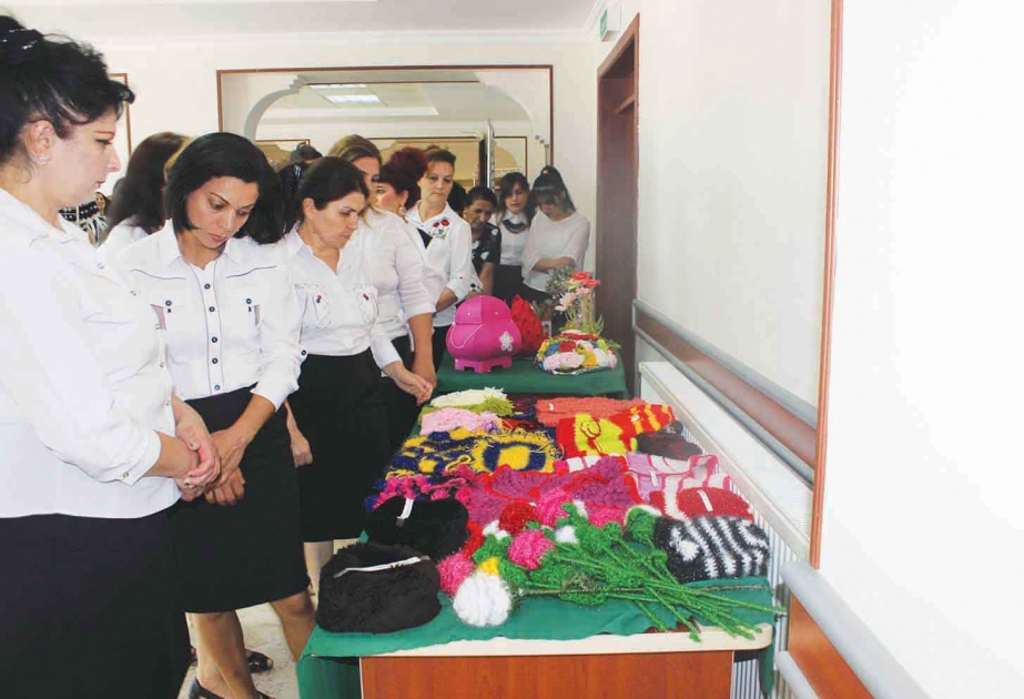 Ordubad rayonunda istedadlı qadınların əl işlərindən ibarət sərgi-satış təşkil edilib