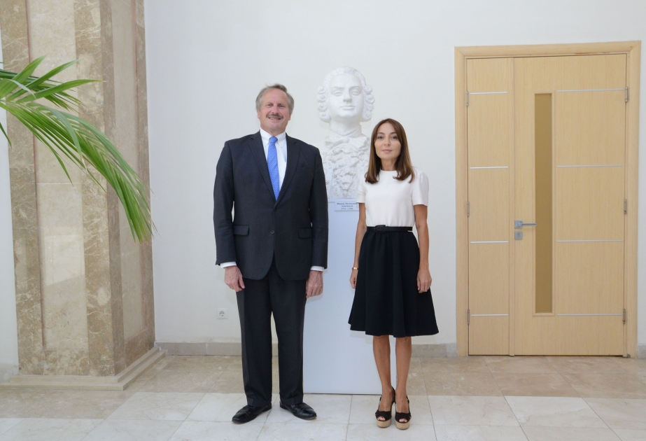 L’ambassadeur des Etats-Unis a été à la filiale de Bakou de l'Université d'Etat de Moscou