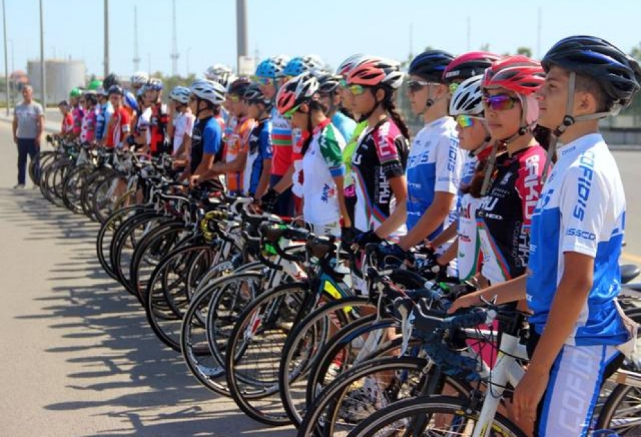 Velosiped idmanı üzrə Azərbaycan kuboku yarışına start verilib