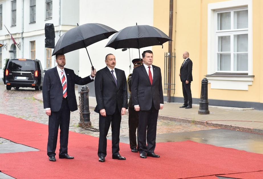 Official welcome ceremony was held for President Ilham Aliyev in Riga VIDEO