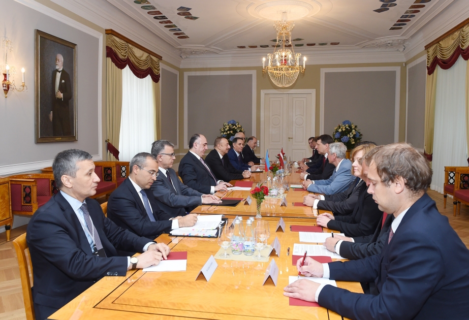 Presidents of Azerbaijan and Latvia met in expanded format VIDEO