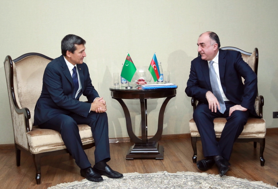 Elmar Mammadyarov trifft turkmenischen Außenminister