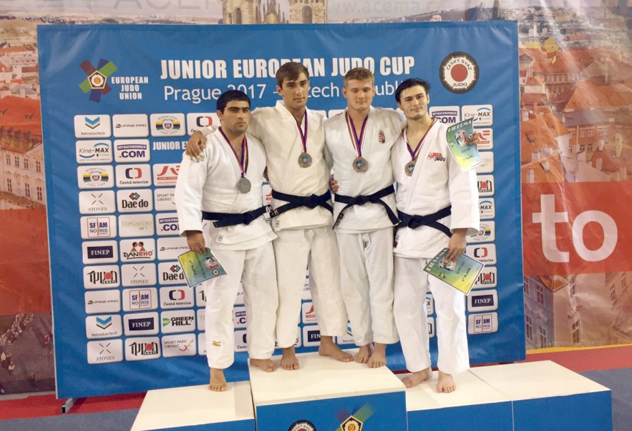 Gənc cüdoçularımız Çexiyada Avropa kuboku yarışında 13 medal qazanıblar
