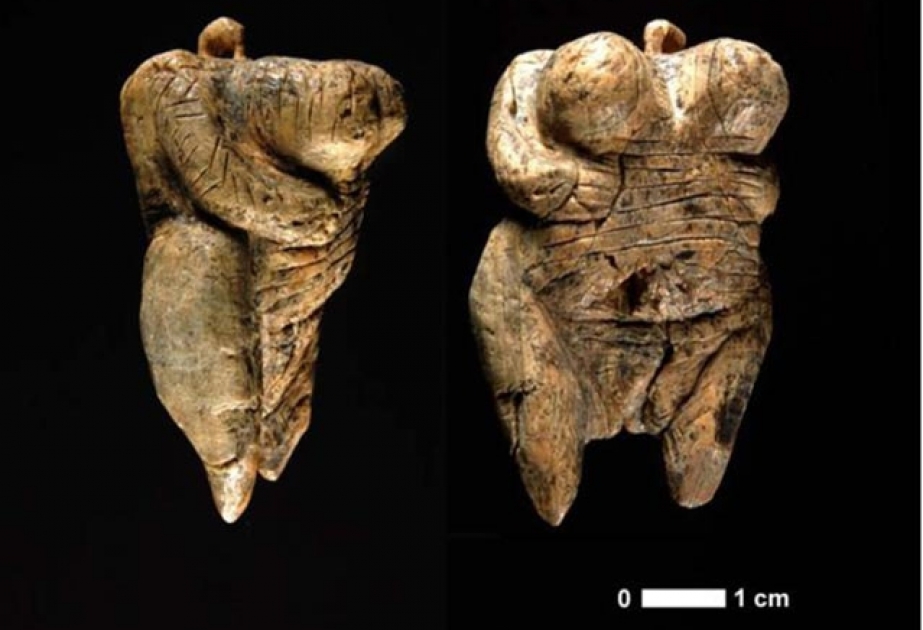 Archäologen 42.000 Jahre alte Perlen aus Mammutelfenbein geborgen