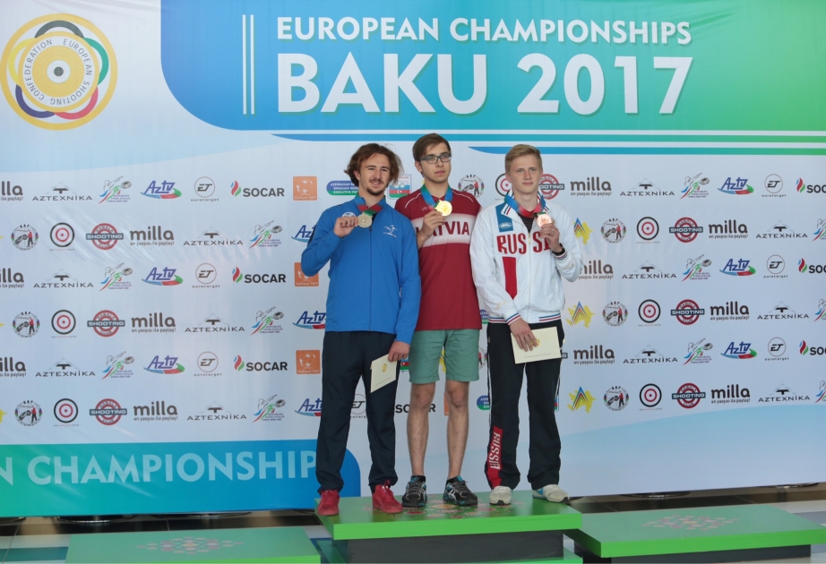 Yeniyetmələr arasında 25 metr məsafəyə tapança ilə atəş açma yarışının qızıl medalını Latviya idmançısı qazanıb