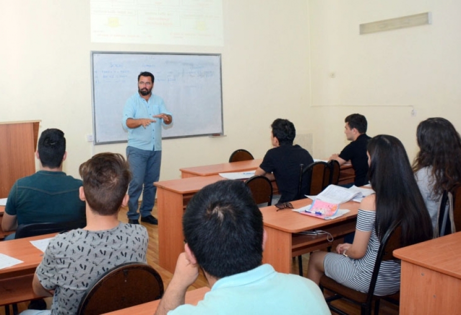 La coopération entre l’UNEA et l’Université Anadolu se développe