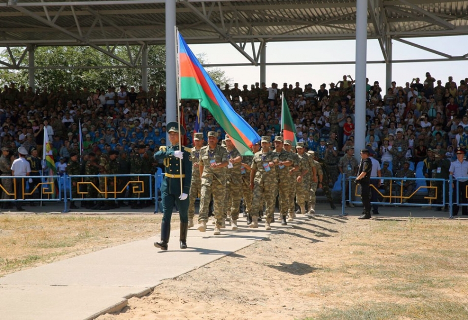 L’inauguration solennelle des concours «Maîtres d'artillerie» et «Limite du sniper» au Kazakhstan