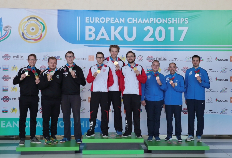 300 metr məsafəyə standart tüfənglə atəşaçmada komanda yarışının qalibi İsveç millisi olub