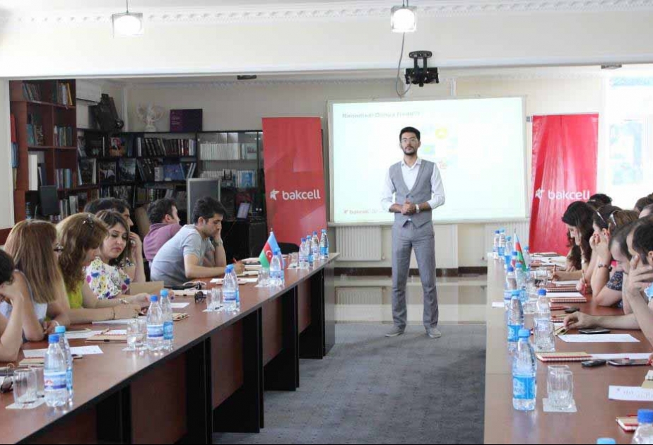 “Bakcell” növbəti dəfə “Mobil telekommunikasiyaya giriş” seminarı təşkil edib