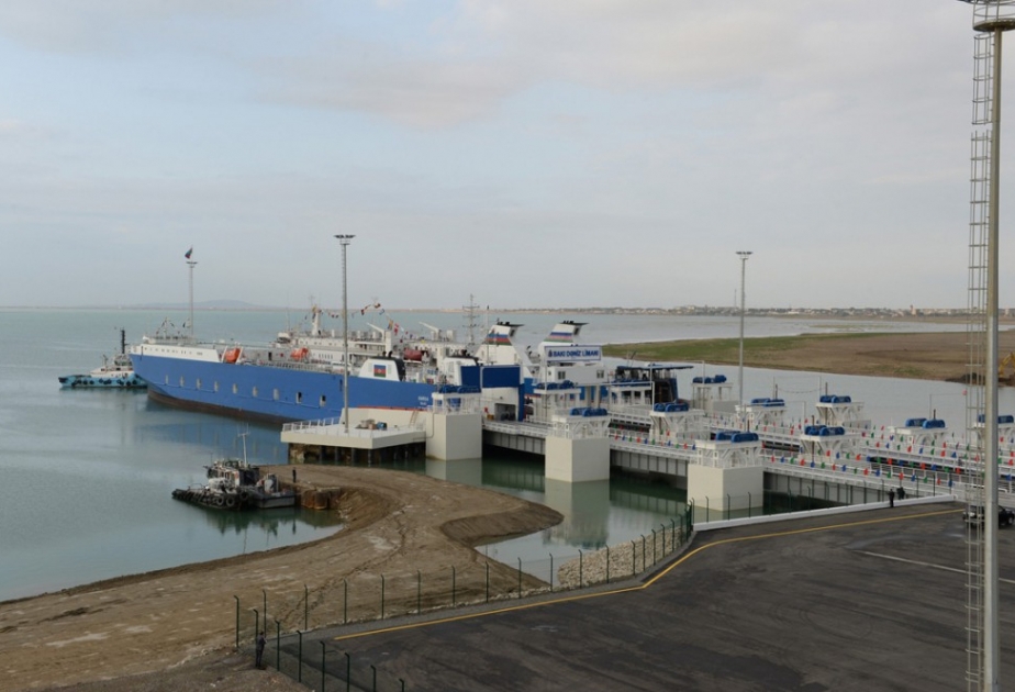 La construction du nouveau Port de commerce maritime international de Bakou est accélérée