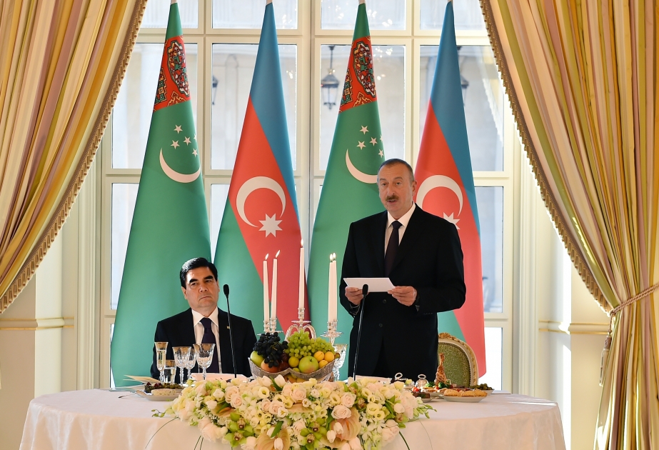 President Ilham Aliyev hosted official reception in honor of Turkmen President Gurbanguly Berdimuhamedow VIDEO