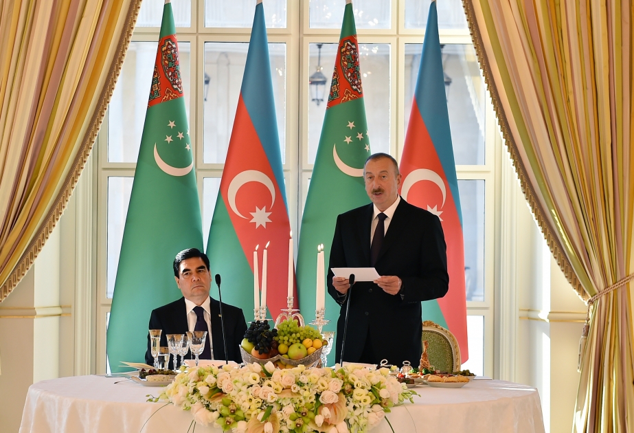Un banquet officiel offert en l’honneur du président turkmène VIDEO