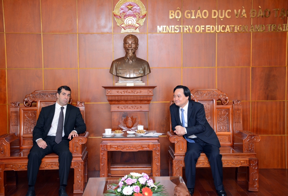 Azerbaijan, Vietnam discuss cooperation in educational field