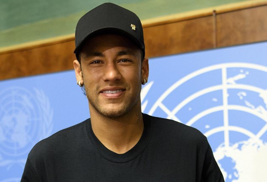 Fransanın PSJ klubunun futbolçusu Neymar daha bir əlamətdar hadisə ilə diqqət mərkəzinə düşüb