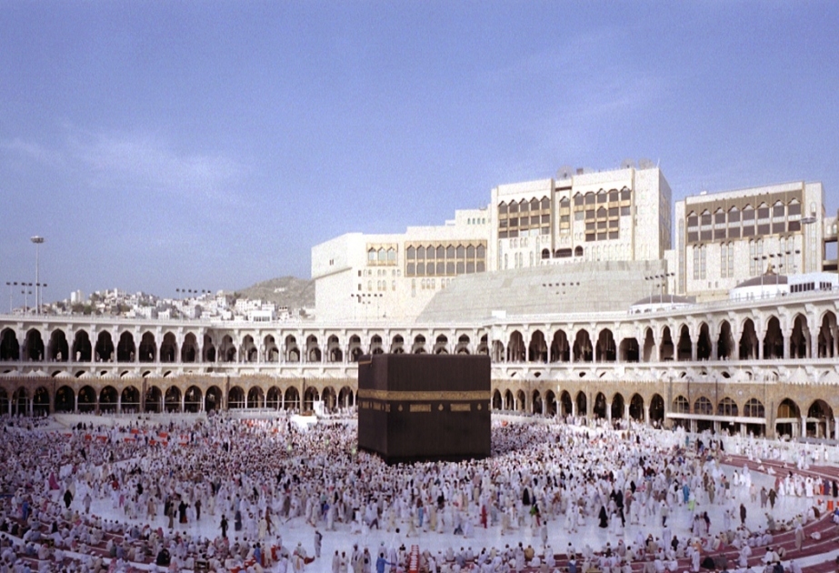 Saudi King Salman invites Qatar pilgrims to Hajj