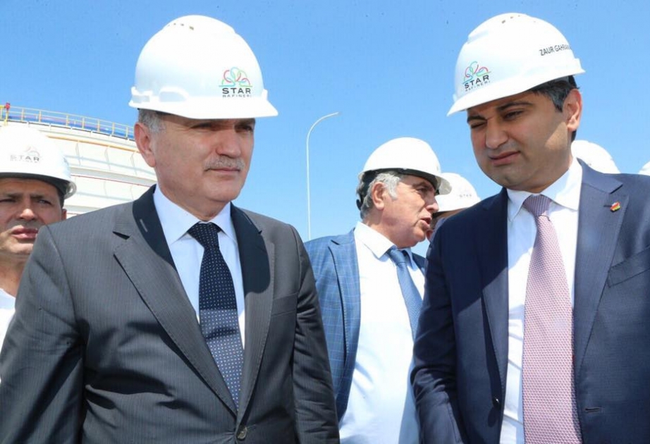 Türkiyəli nazir “Star” neft emalı zavodunun inşasının gedişi ilə maraqlanıb